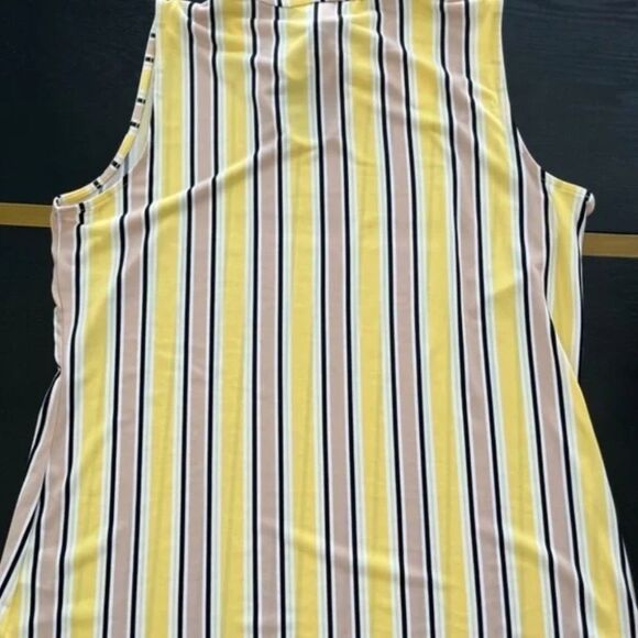 Liz Claiborne Sleeveless Blouse w/Tie at Neck - Size Medium - EUC - Picture 8 of 10